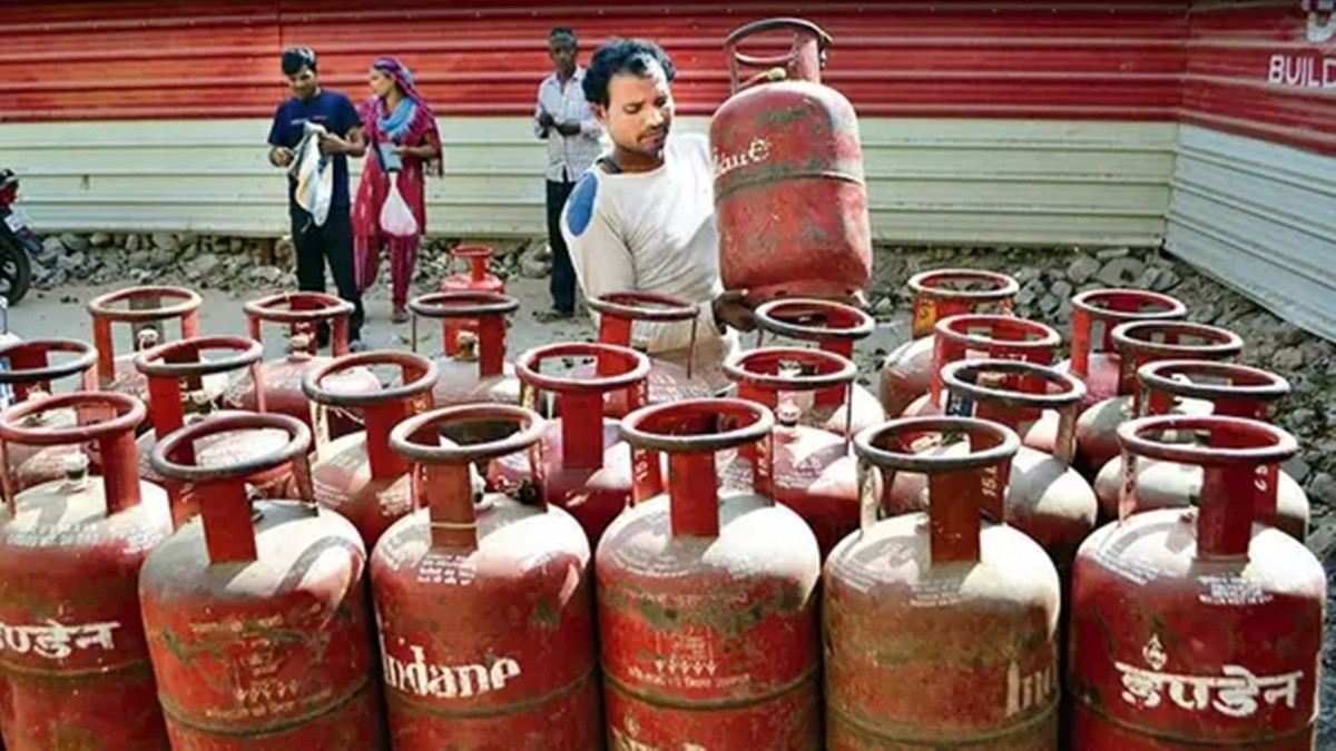 ATF price cut by 4 pc; commercial LPG rate reduced marginally by Rs 1.5 per cylinder