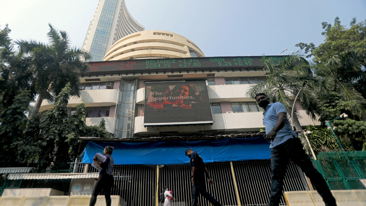 Share Market Highlights: Nifty settles 21,400, Sensex ends below 71,350; Media and Metal stocks shine