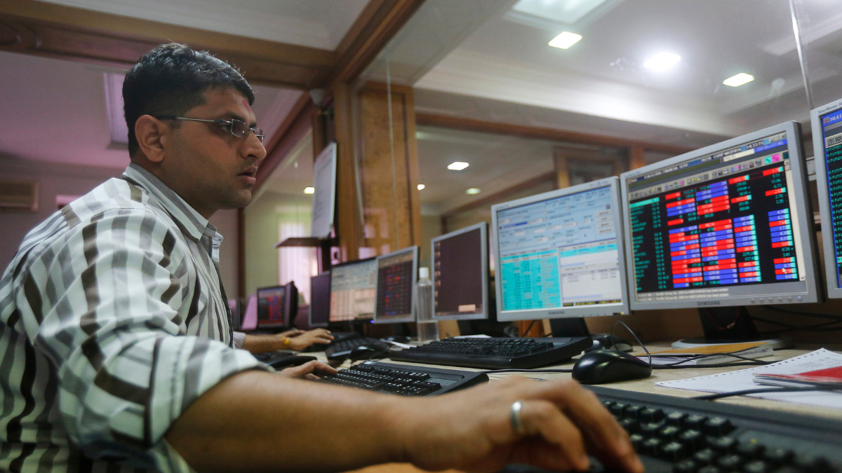 Closing Bell: Indian Indices ended in green: Nifty closes above 19,750, Sensex over 65,950, IT stocks outperform