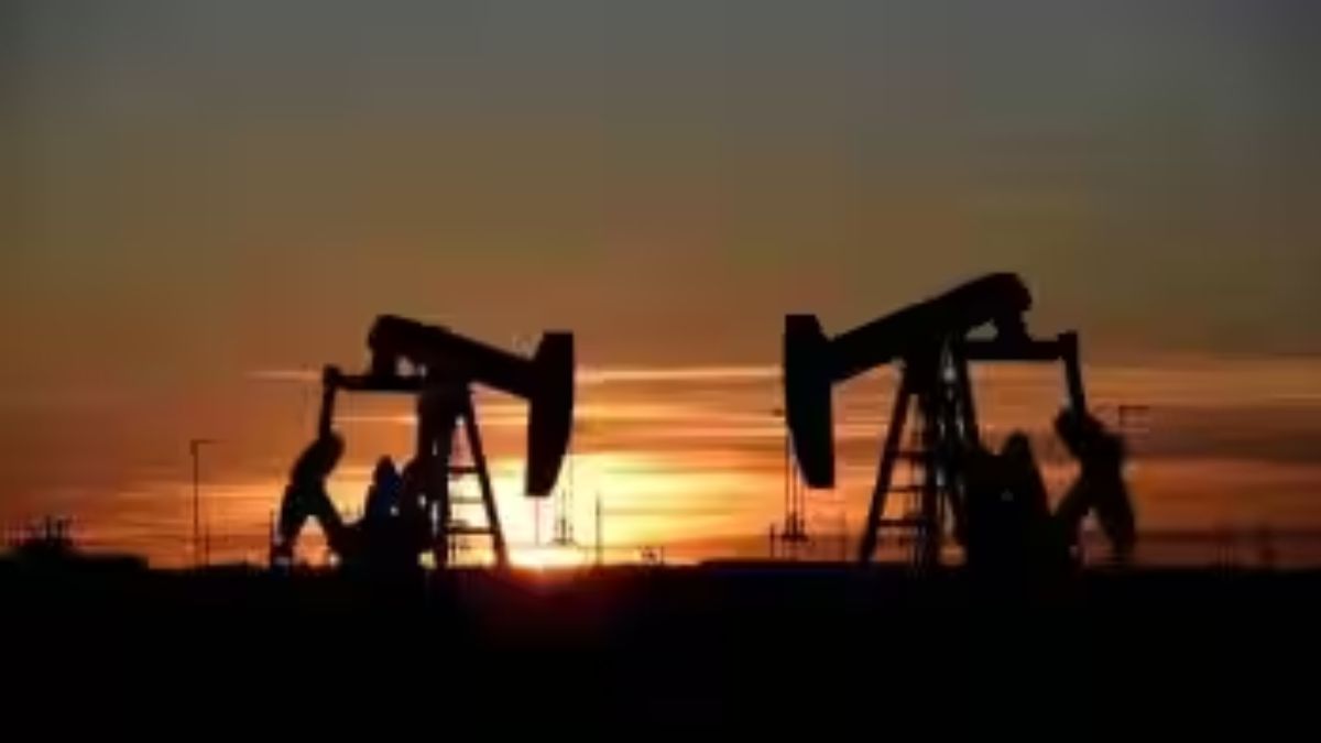 Oil prices on track for fourth straight week of declines