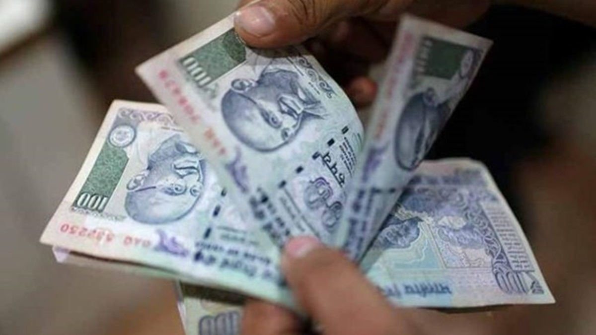 Rupee falls 9 paise to close at all-time low of 83.33 against US dollar